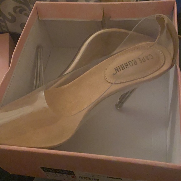 Clear “GlassDoll” Pumps - Picture 3 of 4